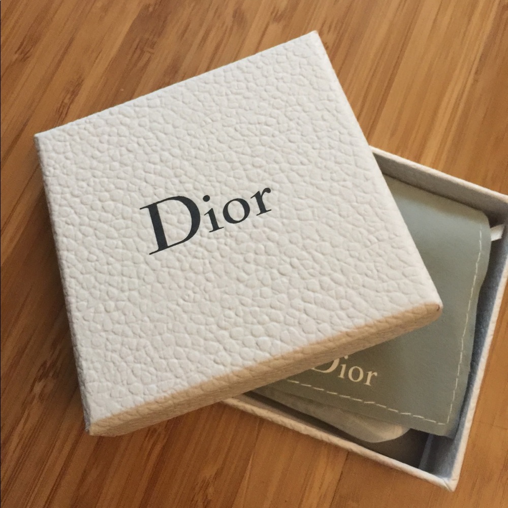 Dior box